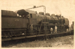 Train Locomotive Machine N°22 C.469 * Cheminots * Ligne Chemin De Fer * 1948 Photo Ancienne 10.5x7.5cm - Trains