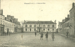 28  CLOYES - L' HOTEL DE VILLE (ref 749) - Cloyes-sur-le-Loir