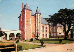 60 - Crevecoeur Le Grand - Le Château - CPM - Voir Scans Recto-Verso - Crevecoeur Le Grand