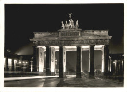 Berlin - Brandenburger Tor - Porte De Brandebourg