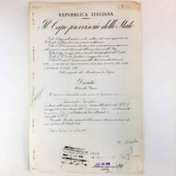 (S1) Decreto Numero 1572 Repubblica Italiana Il Capo Provvisorio Dello Stato Autografato Dal Presidente De Nicola Enrico - Decrees & Laws