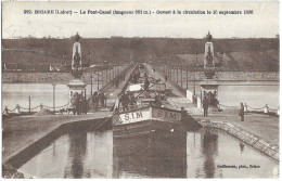 Pont Canal De Briare Avec Péniches (45) - Brücken
