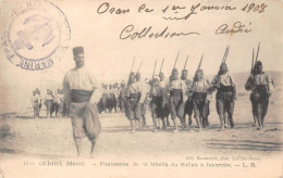 MAROC  -  OUDJDA  -  Fantassins De La Mhella Du Sultan à L'Exercice  -  Militaires - Autres & Non Classés