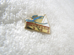 PIN'S   AMERICA'S  CUP  1992     Email Grand Feu - Boats