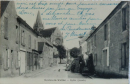 Nesles La Vallée - L'Eglise (facade) Machine Avec Motricité Par Cheval Dans La Rue  Parfait état Jacqueline Ninart - Nesles-la-Vallée