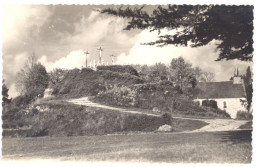 CPSM PF  44 - Le Calvaire De PONT-CHATEAU - Le Calvaire Et La Chapelle Du Christ - Pontchâteau