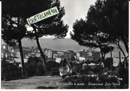 Abruzzo-chieti-francavilla A Mare Panorama Lato Nord Veduta Panoramica Vespa Scooter Persone Sedute Su Panchina Anni 50 - Sonstige & Ohne Zuordnung