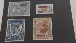 TAAF ANNÉE 1970 COMPLÈTE NEUFS SANS CHARNIÈRE 15% CÔTE - Airmail