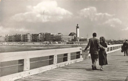 BELGIQUE - Blankenberge - Estacade - Vue Sur Le Phare - Carte Postale Ancienne - Blankenberge