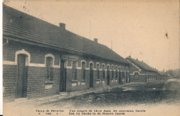 CAMP DE BEVERLOO    EEN RIJ BLOCKS IN DE NIEUWE CARRES             2 SCANS - Leopoldsburg (Camp De Beverloo)
