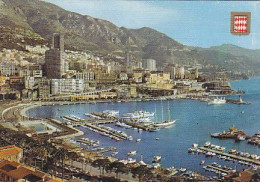AK 212541 MONACO - Le Port, La Piscine Et Monte-Carlo - Monte-Carlo