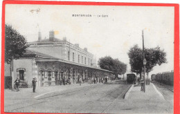 42 MONTBRISON  - La Gare, Intérieur, Animée - Montbrison