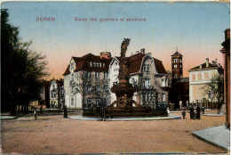 Düren, Statue Des Guerriers Et Seminaire - Düren