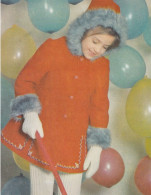 Soviet Fashion Card With The Pattern On The Backside - Little Girl In A Red Coat - Printed 1979 - Ca. 18x14 Cm - Non Classés