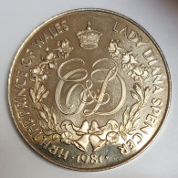 MÉDAILLE - MARIAGE DU PRINCE CHARLES ET LADY DIANA  - 29/07/1981 - BE - Andere & Zonder Classificatie