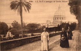 ROMA - S.S. PIO X A PASSEGGIO NEI GIARDINI VATICANI - CARTOLINA FP NON UTILIZZATA - Papi