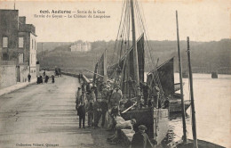 Audierne * Route , Sortie De La Gare * Entrée Du Goyen * Le Château De Locquéran * Bateaux - Audierne