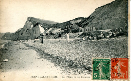 CPA -  BERNEVAL-SUR-MER - LA PLAGE ET LES FALAISES (IMPECCABLE) - Berneval