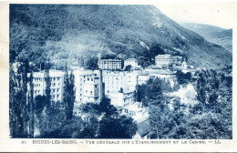 CPA -BRIDES-LES-BAINS - VUE SUR L'ETABLISSEMENT ET LE CASINO  (IMPECCABLE) - Brides Les Bains