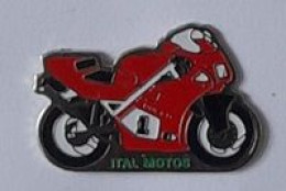 Pin' S  MOTO  Rouge  DUCATI  N° 1  ITAL  MOTOS - Moto