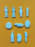 FEVES Biscuit - Lot De 10 Fèves : Personnages -n.13 - Grenouille - Fer à Cheval - Fève - Perroquet. - Oude