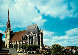 27 - Conches En Ouche - Eglise Sainte-Foy - Automobiles - CPM - Voir Scans Recto-Verso - Conches-en-Ouche