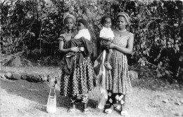  GUINEE Francaise Missions Des Soeurs De La Sainte Famille De La Delivrande En Guinee 21(scan Recto-verso) MA204 - Guinée Française