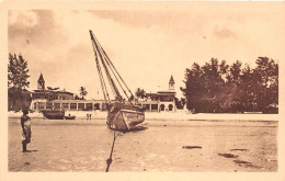 TANZANIE Missions Des Peres Du Saint Esprit Plage De BAGAMOYO Un Dhow Echoue 1(scan Recto-verso) MA243 - Tansania