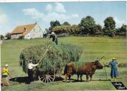 AGRICULTURE.  FENAISON.  " LE TEMPS DES FOINS ". .ATTELAGE DE BOEUFS .CHARGEMENT DE LA CHARETTE - Cultures