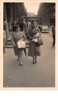 75008. N°55323.PARIS.gare Saint Lazare.femmes.carte Photo - Arrondissement: 08