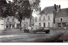 72 . N° 101642  . Cpsm .9x14 Cm  .nogent Le Bernard .la Place .automobile . - Loue