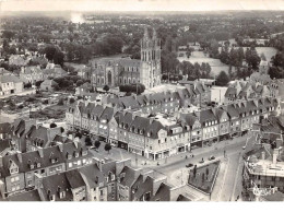 50  . N° 101932  . Cpsm .10x15 Cm  .st Hilaire Du Harcouet .vue Du Centre . - Saint Hilaire Du Harcouet