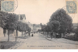 77. N° 104264 .esbly .avenue De La Republique . - Esbly