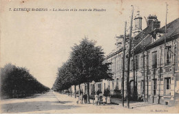 60  .n°  107543  . Estrees Saint Denis . La Mairie Et La Route Des Flandres . - Estrees Saint Denis