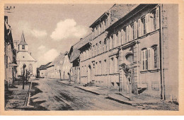 57  .n°  107465 .  Fenetrange  .rue De Sarrebourg .l Eglise . - Fénétrange