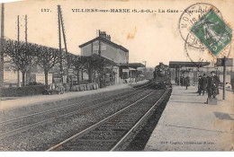 94 .n°  107994  . Villiers Sur Marne . Train .la Gare .vue Interieure . - Villiers Sur Marne