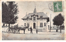 94 .n° 110598 . Ablon Sur Seine . Attelage .la Faisanderie .l Entree Du Parc . - Ablon Sur Seine