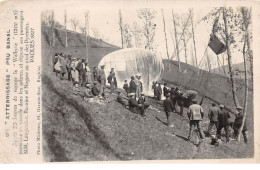 Transports - N°64333 - Un Atterrissage Peu Banal ... Le Walkyrie - Carte Photo - Luchtballon