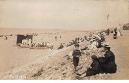 Royaume-Uni - N°65014 - Lancashire - Personnes Sur La Plage - Carte Photo - Andere & Zonder Classificatie