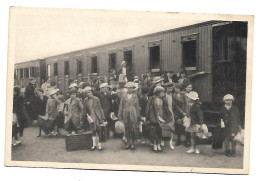 CPA Russeingnie - Katholieke Schoolcoloniën Van Het Bisdom Gent - Aankomst Te Russeignie - Mont-de-l'Enclus