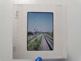 Photo Diapo Diapositive Slide TRAIN Signaux Signalisation PANCARTE GARE En 1973 VOIR ZOOM - Diapositives