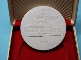 DDR 1984 Medaille Meissen Wiedereröffnung Konzerthaus Berlin (EM360 - Zonder Classificatie