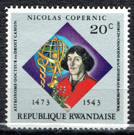 500ème Anniversaire De La Naissance De Nicolas Copernic : Copernic Et Globe - Unused Stamps