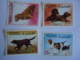 FUJEIRA  USED SET 4 DOGS DOG - Honden