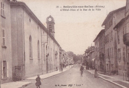 R1-69) BELLEVILLE SUR SAONE - RHONE - L ' HOTEL DIEU ET LE BAS DE LA VILLE - EN  1923 - ( 2 SCANS ) - Belleville Sur Saone