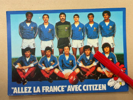 V302 - ALLEZ LA FRANCE Avec Citizen (1982 - Platini Giresse ... ) Offert Par Horlogerie Victor Hugo LYON 2em - Football