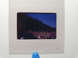 Photo Diapo Diapositive Slide à Situer Plage Baignade En 1963 VOIR ZOOM - Diapositives