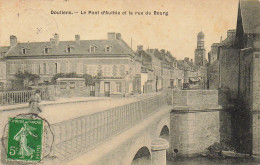 80 DOULLENS LE PONT D'AUTHIE ET LA RUE DU BOURG - Doullens