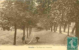 62 - Hesdin - La Tour Des Chaussées - Animée - Oblitération Ronde De 1910 - CPA - Voir Scans Recto-Verso - Hesdin