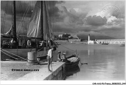 CAR-AASP6-0445 - FRANCE - CARTE PHOTO - ETOILE BRILLANT - Fotos